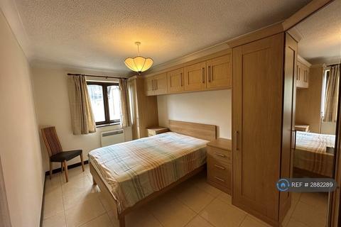2 bedroom flat to rent, Ashworth Park, Cambridge, CB3