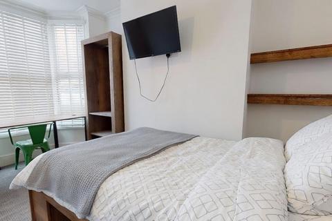 4 bedroom house to rent, Cromwell Street, Lincoln LN2