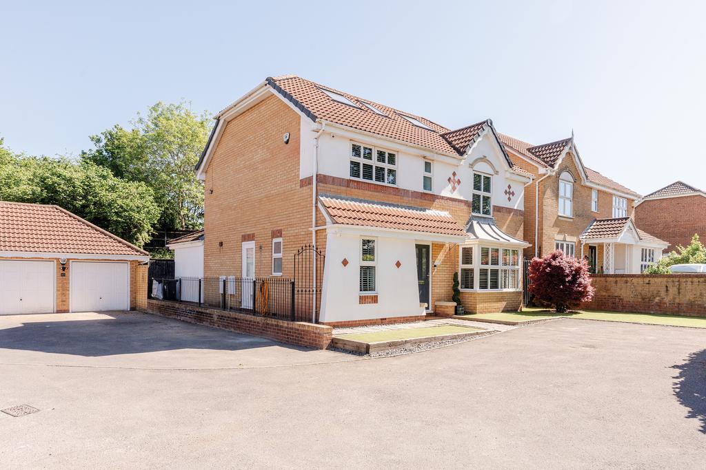 House in Moorend, Blackhorse, Emersons Green - View 5