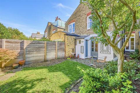 4 bedroom terraced house for sale, Tantallon Road, SW12