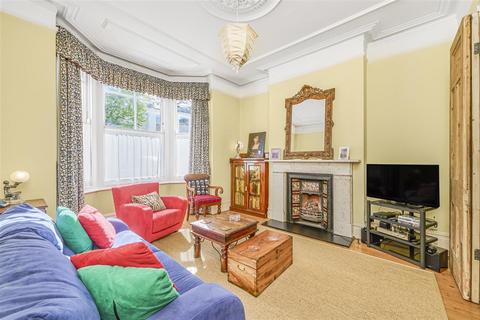 4 bedroom terraced house for sale, Tantallon Road, SW12