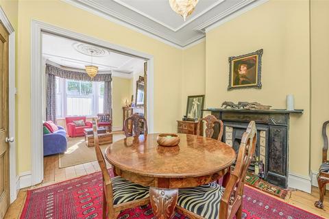 4 bedroom terraced house for sale, Tantallon Road, SW12