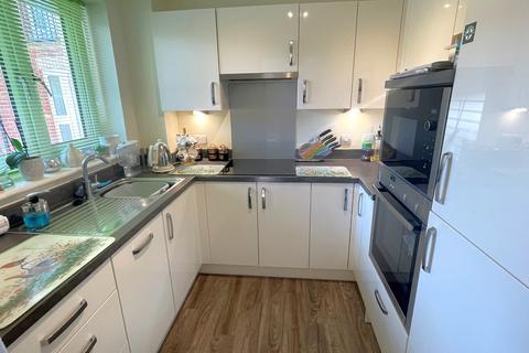 1 bedroom retirement property for sale, Beaulieu Road, Dibden Purlieu