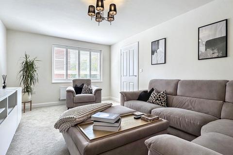 4 bedroom detached house for sale, Swan Close, Hebburn, Tyne and Wear, NE31 2FL