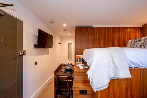 Studio to rent, Plot Deluxe Studio, Large Studio at Gravity Co., 11 Dennington Park Road NW6