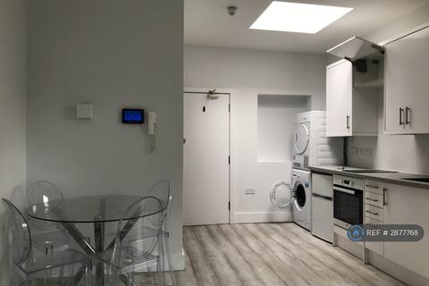 1 bedroom flat to rent, Adolphus Road, London, N4