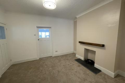4 bedroom semi-detached house to rent, West Cross Ave, Swansea