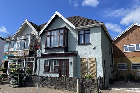4 bedroom semi-detached house to rent, West Cross Ave, Swansea