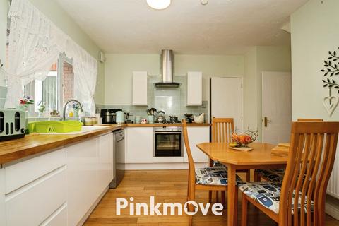 4 bedroom detached house for sale, Coed Camlas, Pontypool NP4