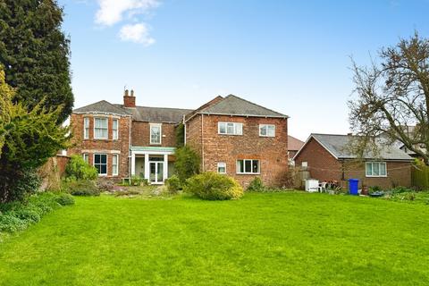 6 bedroom detached house for sale, Hallgate, Cottingham, East Riding of Yorkshire, HU16 4BG