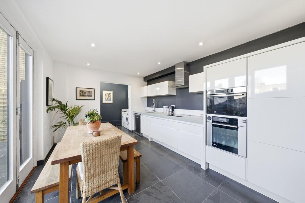 House in Cambridge, Newnham - View 2