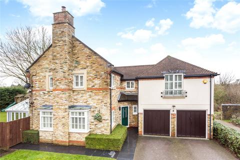 Gowrie Place, Caterham, CR3