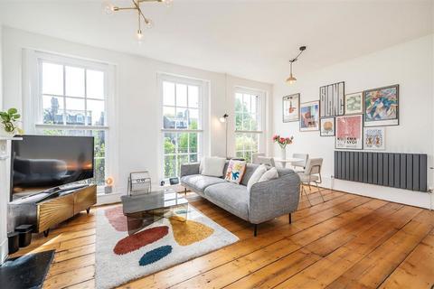 3 bedroom flat for sale, New Cross Road, London SE14