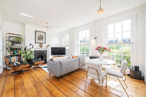3 bedroom flat for sale, New Cross Road, London SE14