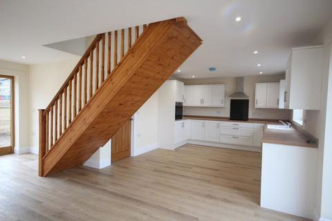 3 bedroom barn conversion to rent, Titley, Kington
