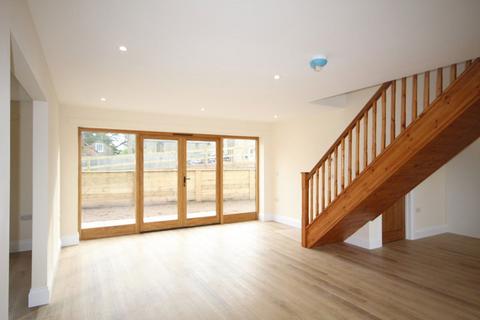 3 bedroom barn conversion to rent, Titley, Kington