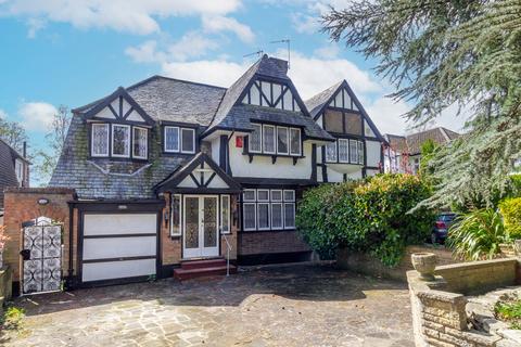 Canons Drive, Edgware, HA8