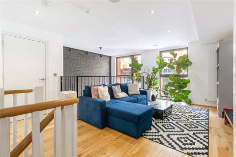 2 bedroom terraced house for sale, Grimsby Street, London, United Kingdom, E2