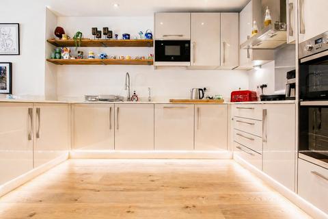 5 bedroom detached house for sale, Hummerston Close, Buntingford