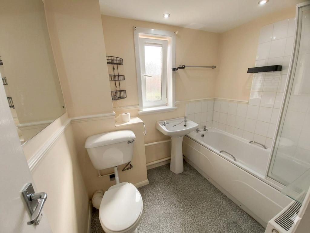 Apartment in Calton - View 5