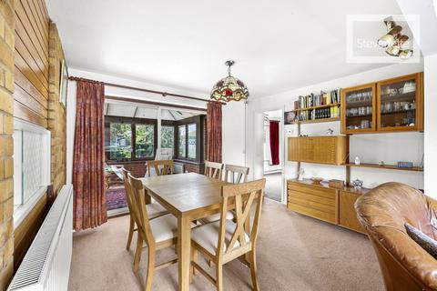 4 bedroom detached house for sale, Egg Hall, Epping