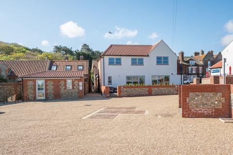 undefined, High Street, East Runton, NR27