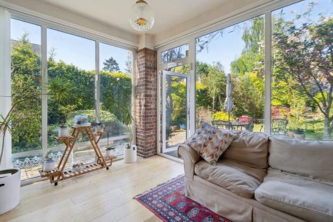6 bedroom detached house for sale, Cherry Tree Road, Farnham Royal.
