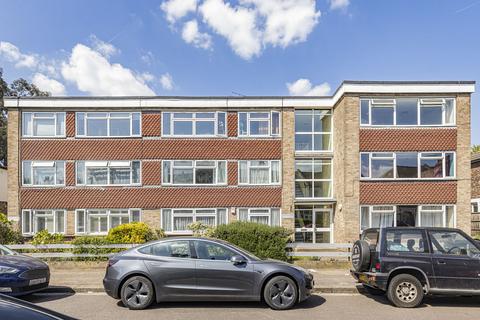2 bedroom apartment for sale, Highfield Court, Manor Park, E12