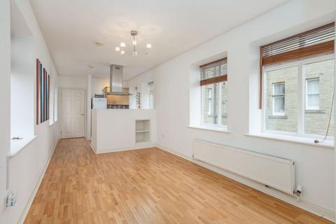 1 bedroom apartment for sale, 10 Edgcumbe House, Bramwell Way, Savile Park HX1 2NW