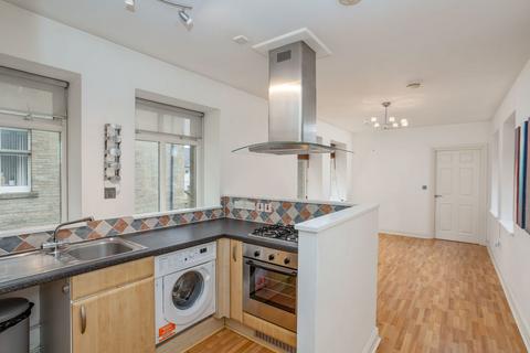 1 bedroom apartment for sale, 10 Edgcumbe House, Bramwell Way, Savile Park HX1 2NW