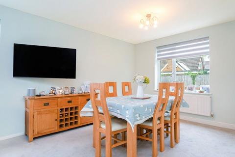 4 bedroom end of terrace house for sale, Farnham Lane, Farnham Royal SL2