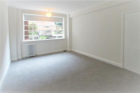 1 bedroom apartment for sale, Du Cane Court, Balham High Road, London