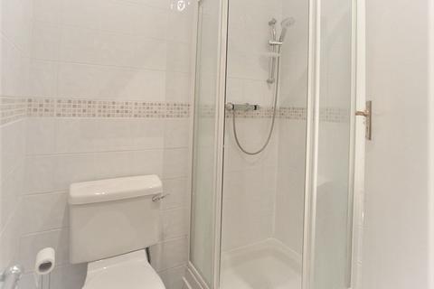 1 bedroom apartment for sale, Du Cane Court, Balham High Road, London