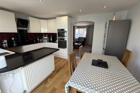 3 bedroom semi-detached house to rent, Katherine Close, Churchdown, Gloucester, GL3