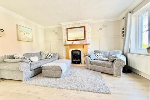4 bedroom detached house for sale, Lorimer Close, Bushmead, Luton, Bedfordshire, LU2 7RL
