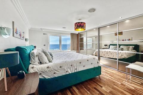3 bedroom penthouse for sale, Studland Road, Bournemouth, Dorset, BH4