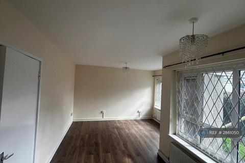 2 bedroom flat to rent, Haslewood Drive, Leeds, LS9