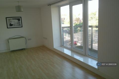 1 bedroom flat to rent, Lakeside Rise, Manchester, M9