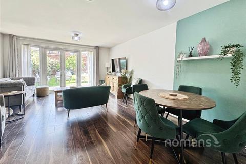 4 bedroom semi-detached house for sale, Warbler Road, Farnborough, Hampshire