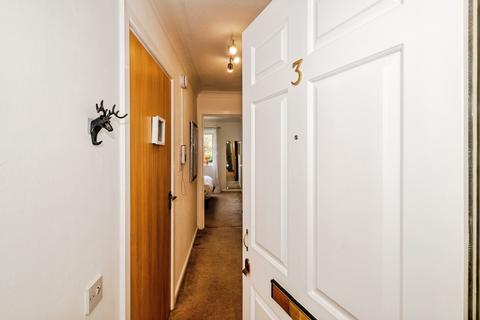 1 bedroom ground floor flat for sale, 27 Freshbrook Road, Lancing, BN15