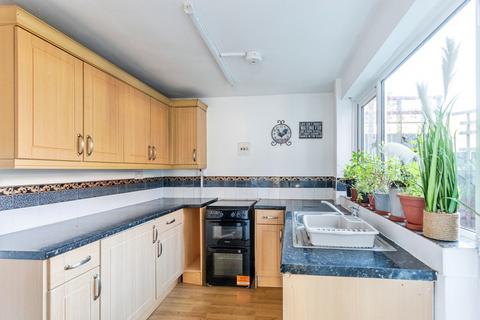 2 bedroom terraced house for sale, Fletcher Road, Rushden, Northamptonshire, NN10