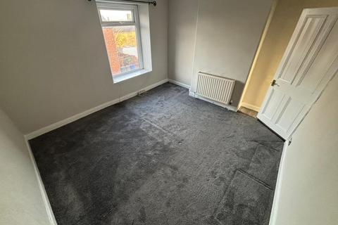 2 bedroom house to rent, Blythe Street, Wombwell