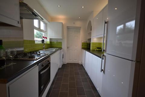 4 bedroom house to rent, Wilford Crescent, Nottingham NG2