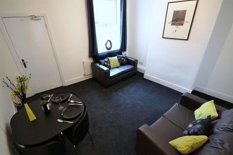 4 bedroom house to rent, Montpelier Road, Nottingham NG7