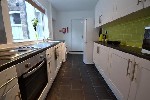 4 bedroom house to rent, Montpelier Road, Nottingham NG7
