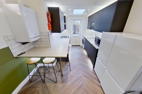 1 bedroom house to rent, King Street, Nottingham NG9