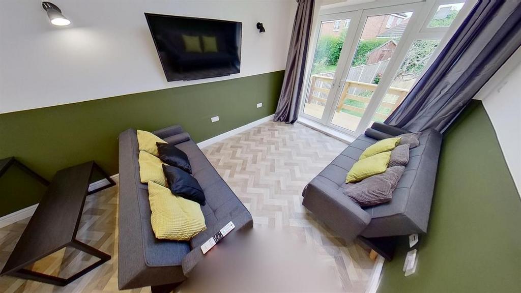 Pelham Crescent, Nottingham NG9, Nottingham
