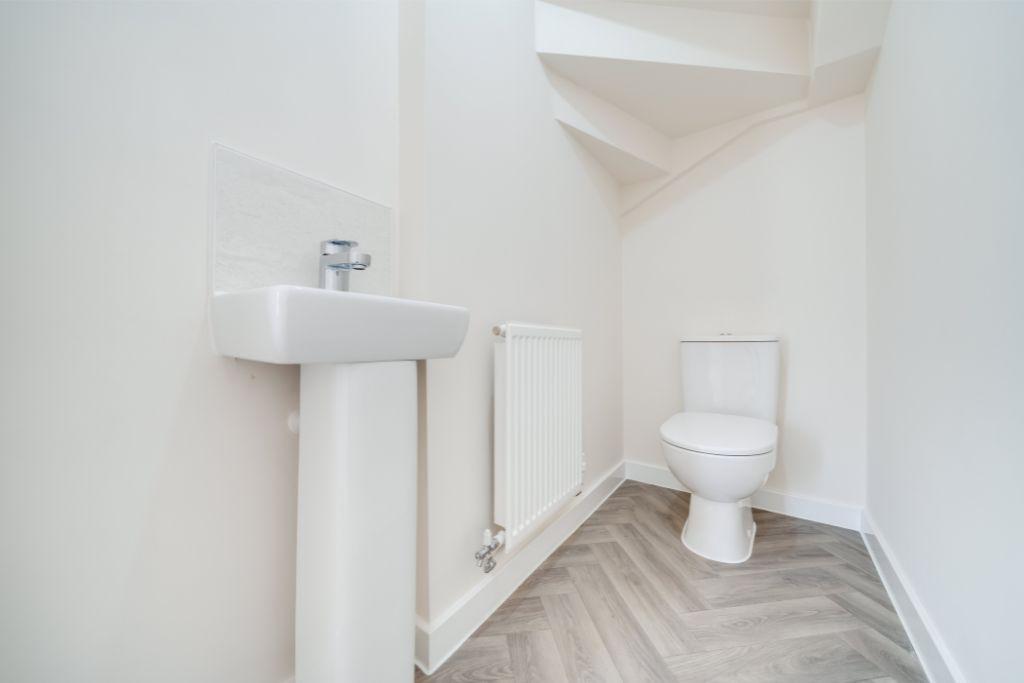 House in Broxtowe, Beeston Rylands - More