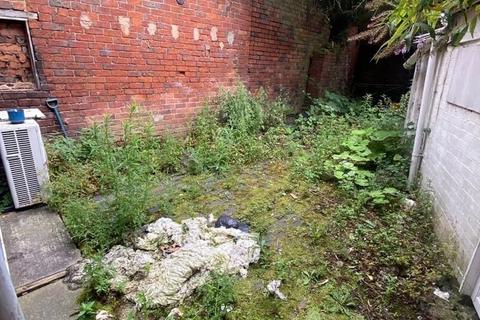 Retail property (high street) to rent, 11 Mill St Brierley Hill DY5 2RG