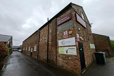 Office to rent, Roadside Ct Macclesfield SK11 9AP